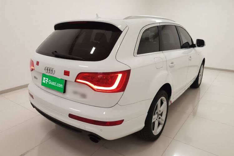 Used Audi Q7 2015 35 TFSI Sport Edition Rear Right 45 Deg