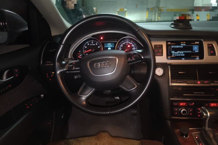 Used Audi Q7 2015 35 TFSI Sport Edition Steering Wheel