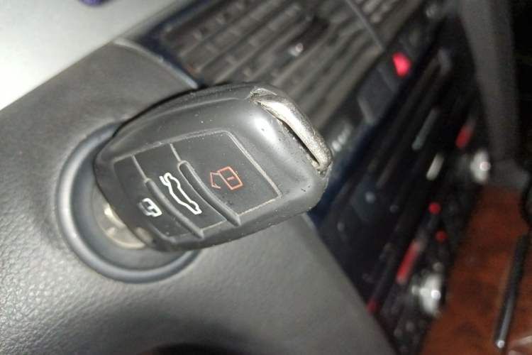 Used Audi Q7 2015 35 TFSI Sport Edition Vehicle Key