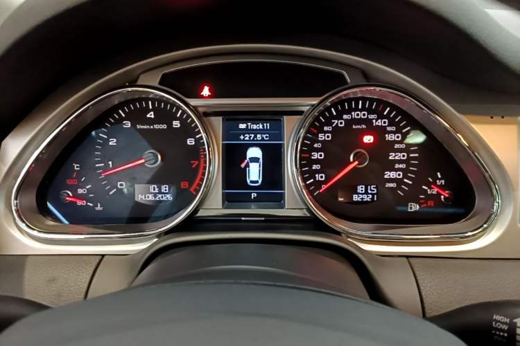 Used Audi Q7 2015 35 TFSI Ambition Edition Instrument Cluster