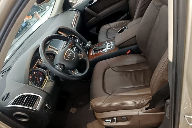 Used Audi Q7 2015 35 TFSI Ambition Edition Left Front Seat