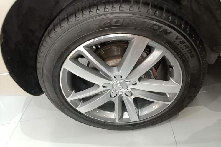 Used Audi Q7 2015 35 TFSI Ambition Edition Right Rear Wheel Hub
