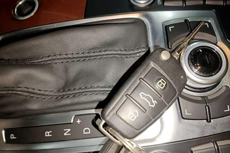 Used Audi Q7 2015 35 TFSI Ambition Edition Vehicle Key