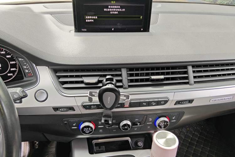 Used Audi Q7 2016 45 TFSI Technology Edition Audio And AC Panel