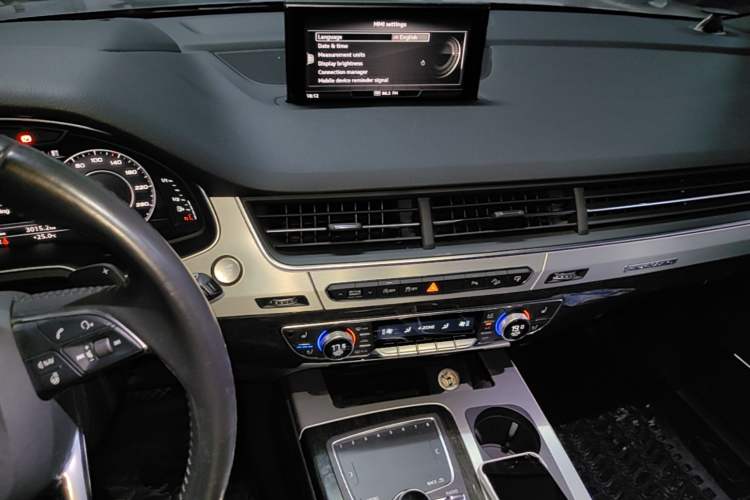 Used Audi Q7 2016 3.0 TFSI parallel import Audio And AC Panel