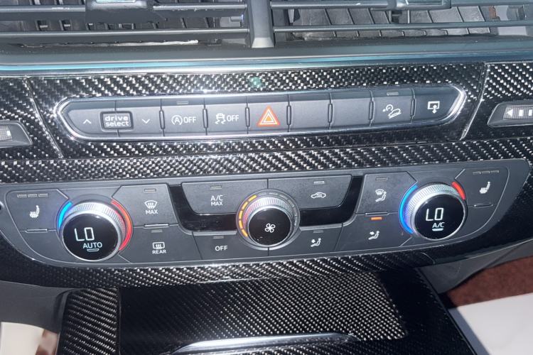 Used Audi Q7 2016 3.0 TFSI parallel import Audio And AC Panel