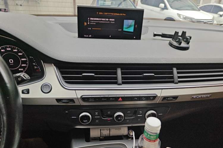 Used Audi Q7 2016 40 TFSI Comfort Model Audio And AC Panel