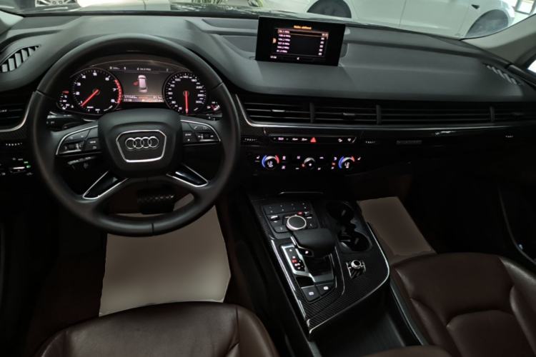 Used Audi Q7 2016 3.0 TFSI parallel import Center Console
