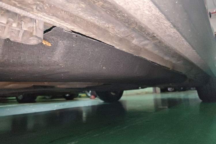 Used Audi Q7  Chassis Front Left