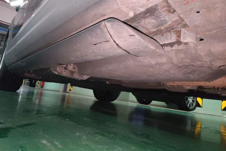 Used Audi Q7  Chassis Front Right