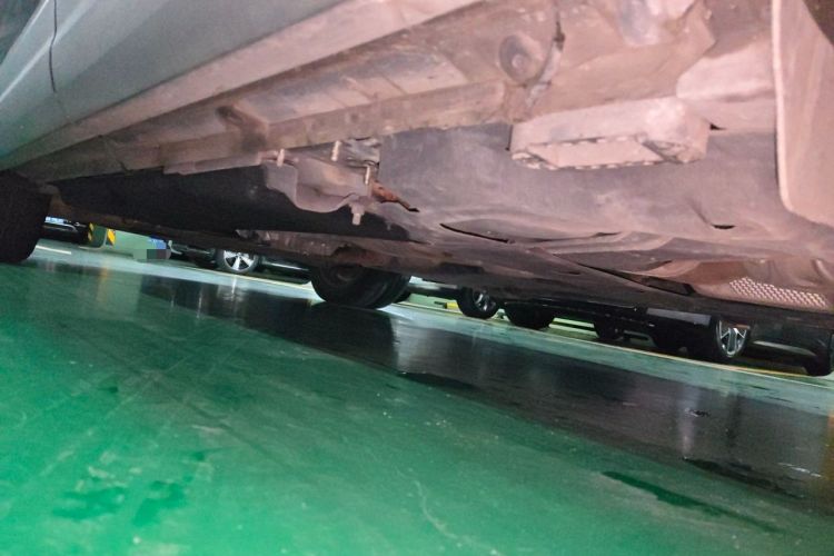 Used Audi Q7  Chassis Rear Left