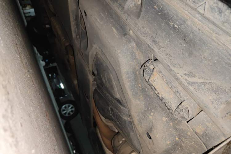 Used Audi Q7  Chassis Rear Left