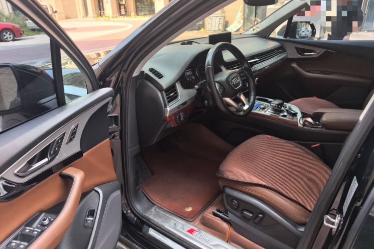 Used Audi Q7 2016 40 TFSI Comfort Model Driver Seat
