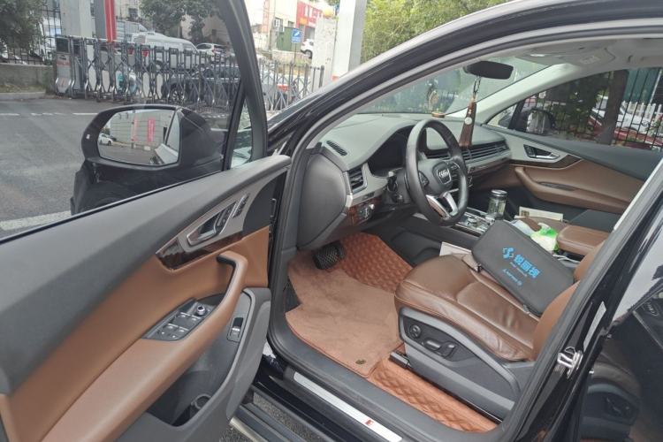 Used Audi Q7 2016 45 TFSI Technology Edition Driver Seat