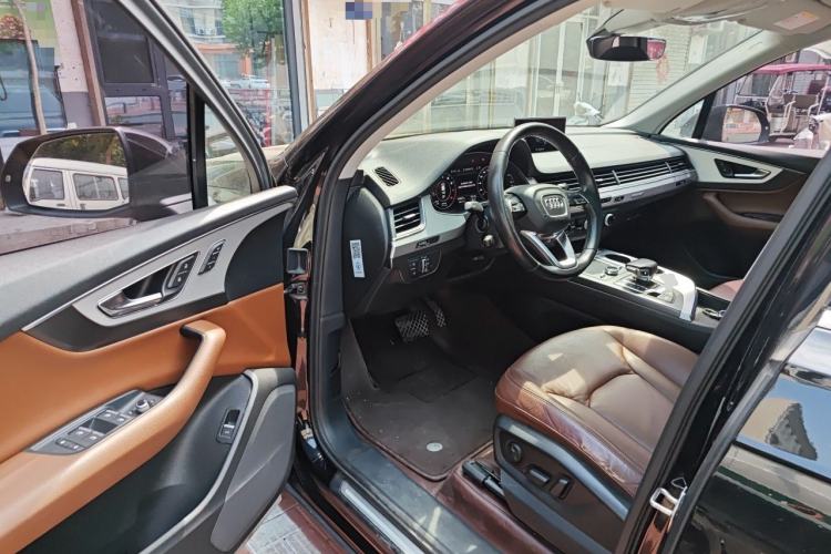 Used Audi Q7 2016 40 TFSI S line Sport Edition Driver Seat