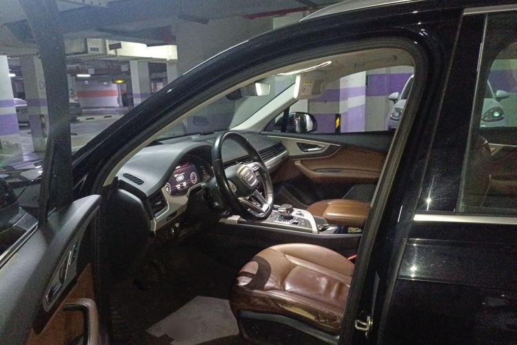 Used Audi Q7 2016 45 TFSI Technology Edition Driver Seat