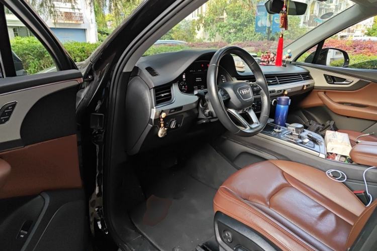 Used Audi Q7 2016 45 TFSI Technology Edition Driver Seat