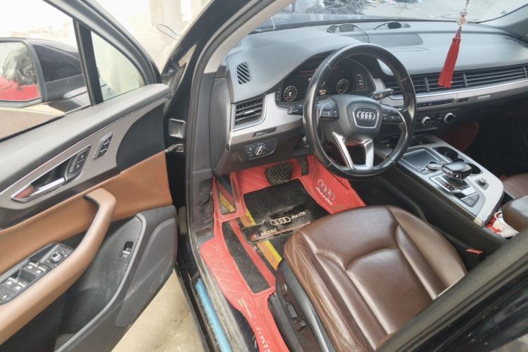Used Audi Q7 2016 45 TFSI Technology Edition Driver Seat