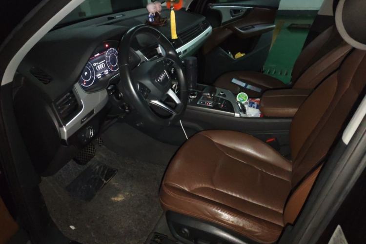 Used Audi Q7 2016 45 TFSI Technology Edition Driver Seat