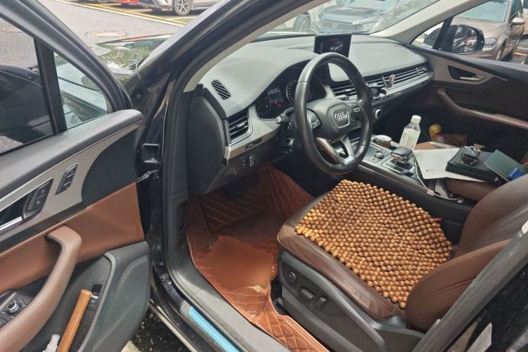 Used Audi Q7 2016 40 TFSI Comfort Model Driver Seat