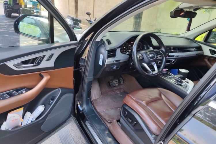Used Audi Q7 2016 40 TFSI Comfort Model Driver Seat