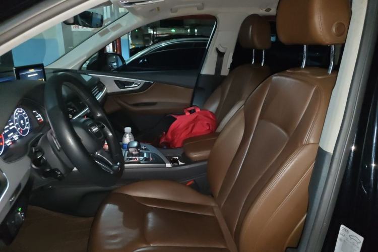 Used Audi Q7 2016 45 TFSI Technology Edition Driver Seat