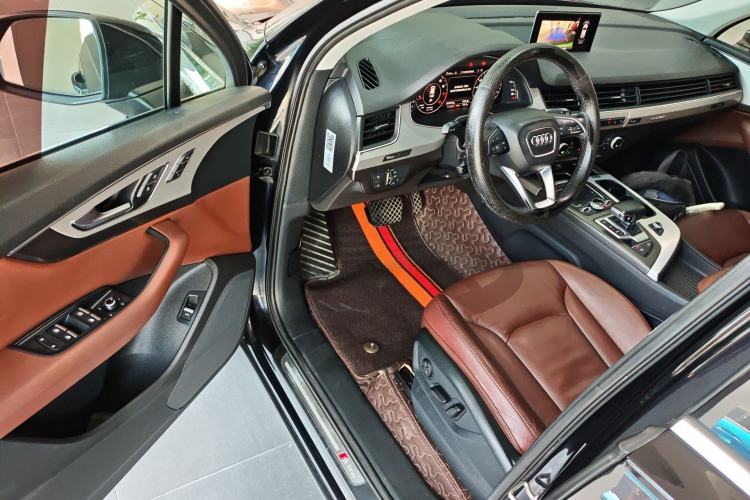 Used Audi Q7 2016 40 TFSI S line Sport Edition Driver Seat