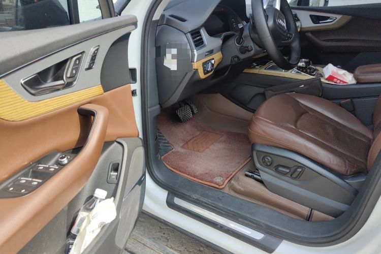 Used Audi Q7  Driver Seat