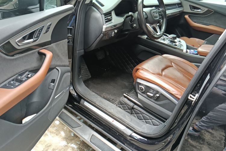 Used Audi Q7 2016 45 TFSI S line Prestige Edition Driver Seat