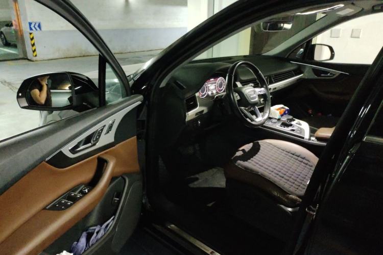 Used Audi Q7 2016 40 TFSI S line Sport Edition Driver Seat