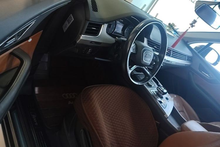 Used Audi Q7 2016 40 TFSI U.S. Specification Driver Seat