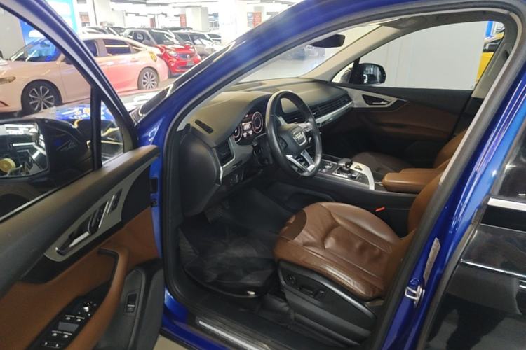 Used Audi Q7 2016 40 TFSI S line Sport Edition Driver Seat