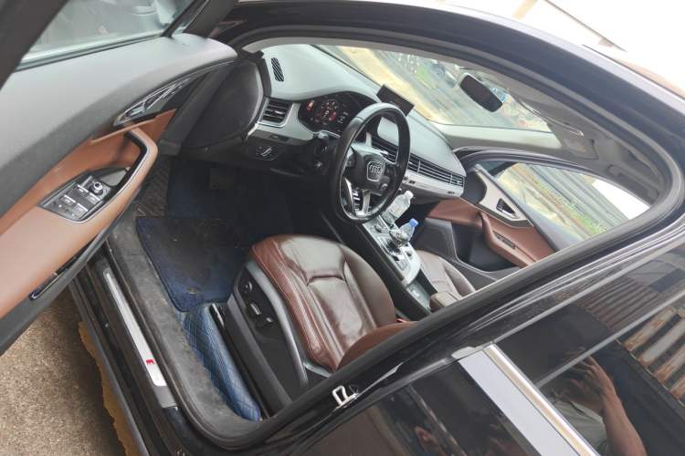 Used Audi Q7 2016 40 TFSI S line Sport Edition Driver Seat