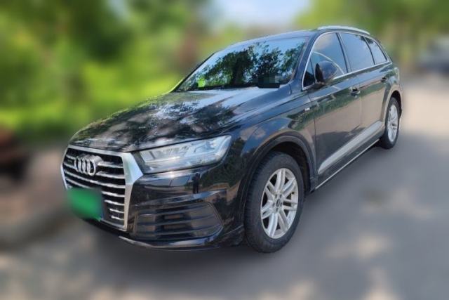 Used Audi Q7 2016 40 TFSI Comfort Model