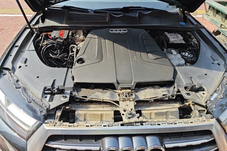 Used Audi Q7 2016 40 TFSI S line Sport Edition Engine Bay
