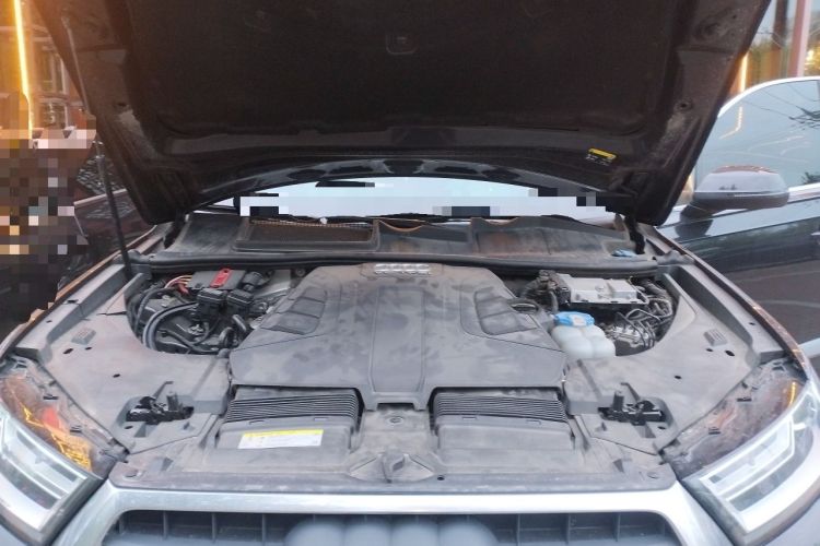 Used Audi Q7 2016 45 TFSI Technology Edition Engine Bay