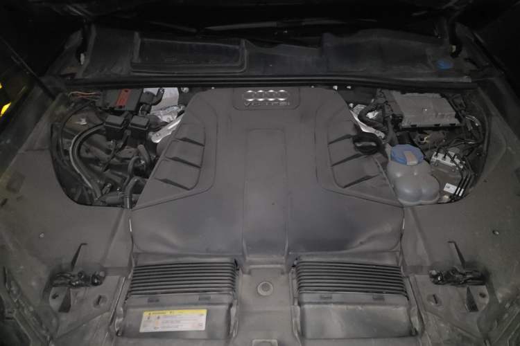 Used Audi Q7 2016 45 TFSI S line Sport Edition Engine Bay
