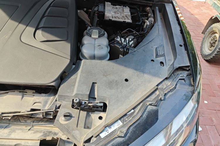 Used Audi Q7 2016 40 TFSI S line Sport Edition Engine Bay Left