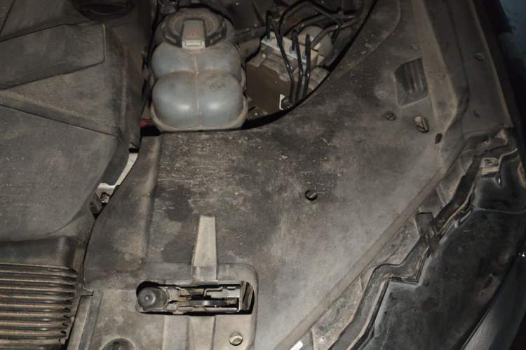 Used Audi Q7 2016 45 TFSI Technology Edition Engine Bay Left