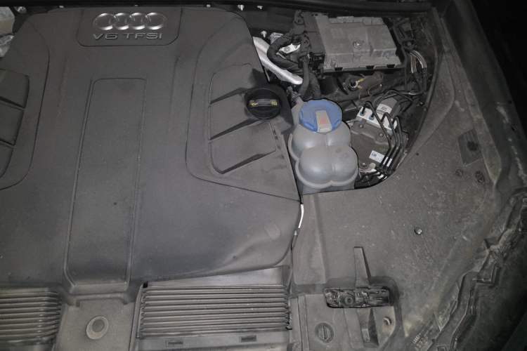 Used Audi Q7 2016 45 TFSI S line Sport Edition Engine Bay Left