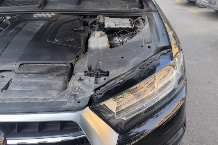 Used Audi Q7 2016 45 TFSI S line Prestige Edition Engine Bay Left