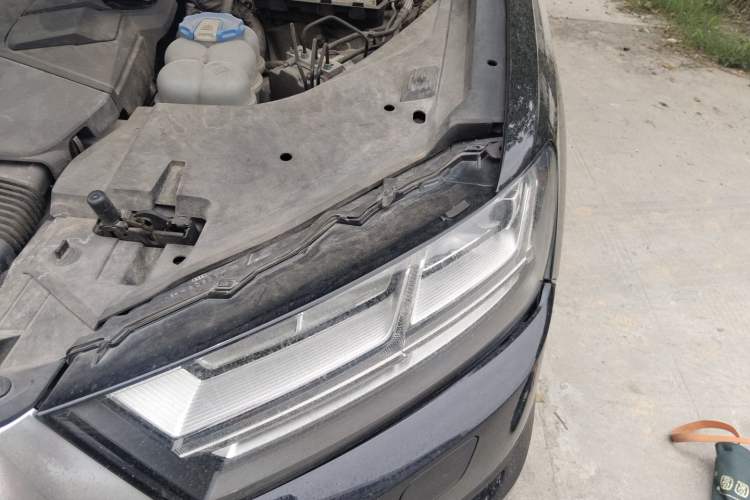 Used Audi Q7 2016 45 TFSI S line Sport Edition Engine Bay Left
