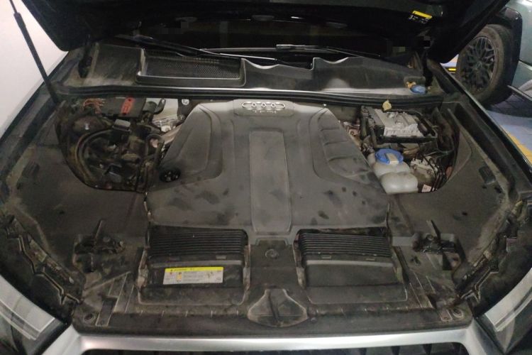 Used Audi Q7 2016 40 TFSI S line Sport Edition Engine Bay