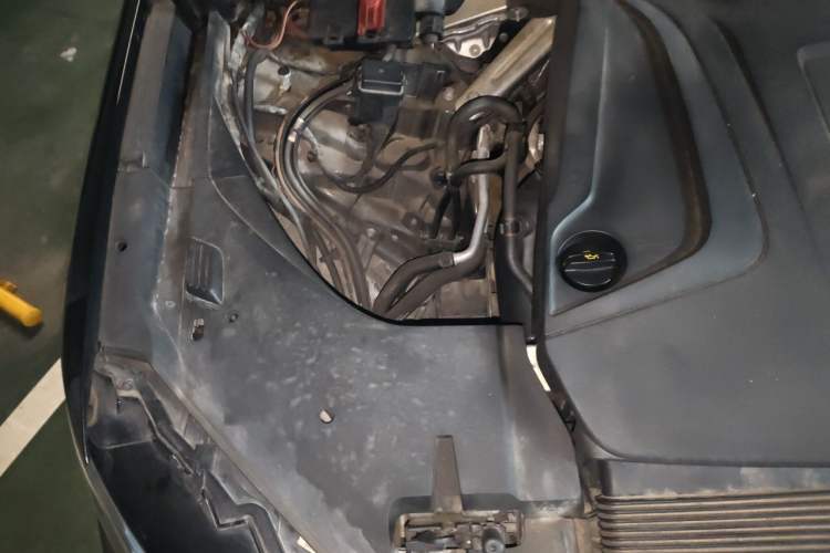 Used Audi Q7 2016 40 TFSI Comfort Model Engine Bay Right