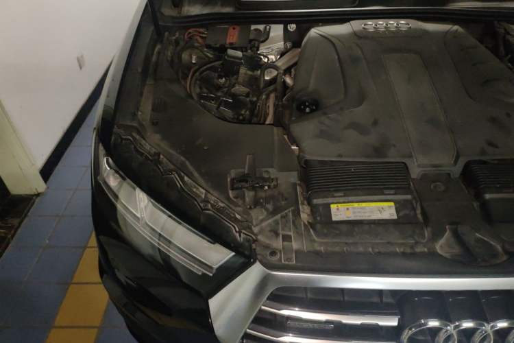 Used Audi Q7 2016 40 TFSI S line Sport Edition Engine Bay Right