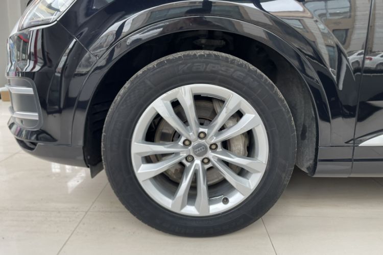 Used Audi Q7 2016 45 TFSI Technology Edition Exterior 4