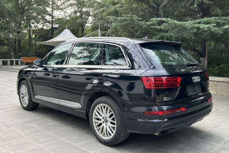 Used Audi Q7 2016 45 TFSI S line Sport Edition Exterior 4