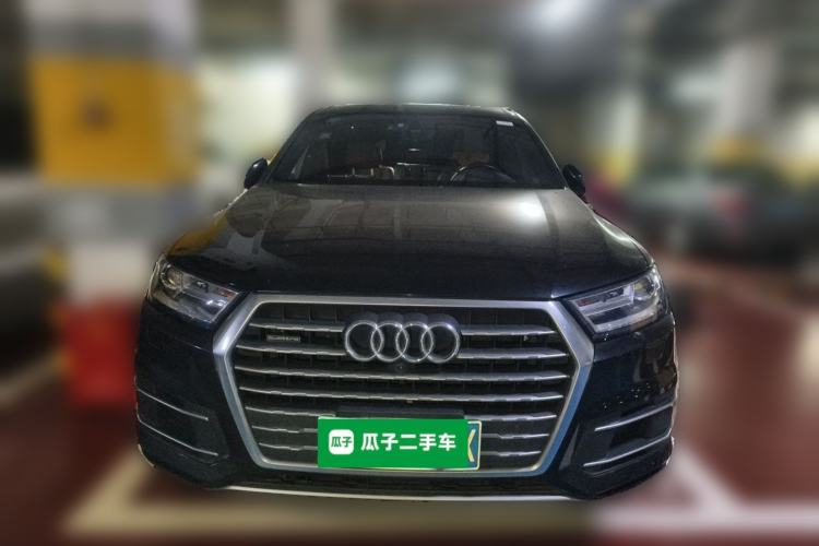 Used Audi Q7  Front