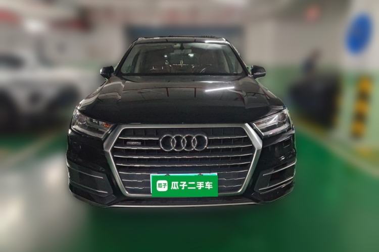 Used Audi Q7  Front