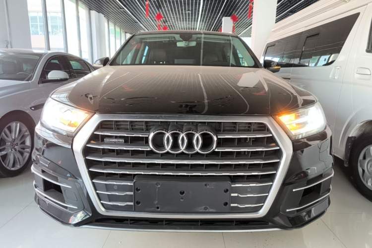 Used Audi Q7 2016 45 TFSI Technology Edition Front